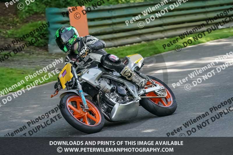 cadwell no limits trackday;cadwell park;cadwell park photographs;cadwell trackday photographs;enduro digital images;event digital images;eventdigitalimages;no limits trackdays;peter wileman photography;racing digital images;trackday digital images;trackday photos